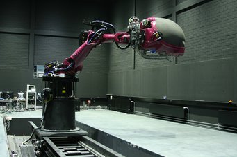 Der CyberMotion-Simulator bildet Flugbewegungen wie beispielsweise Turbulenzen nach. Der CyberMotion-Simulator bildet Flugbewegungen wie beispielsweise Turbulenzen nach.