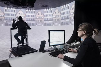 Virtuelles Tübingen im ehemaligen PanoLab. Virtuelles Tübingen im ehemaligen PanoLab.