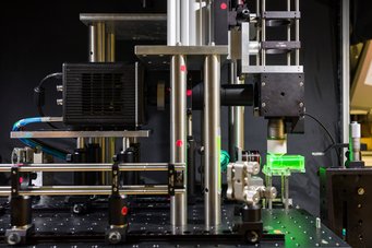 Ein Trackingmikroskop der Forschungsgruppe Systems Neuroscience & Neuroengineering am Max-Planck-Institut für biologische Kybernetik Ein Trackingmikroskop